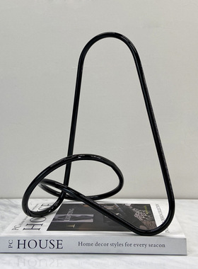 现代欧式轻奢金属环绕摆件，售楼