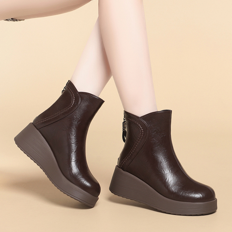 圆头百搭厚底女靴坡跟短靴女秋冬季皮鞋加绒保暖妈妈棉鞋