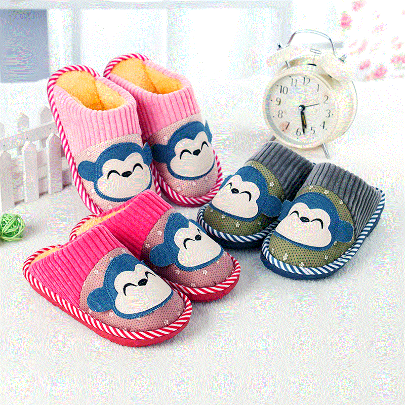 Pantoufles enfants en suède pour hiver - Ref 1025079 Image 4