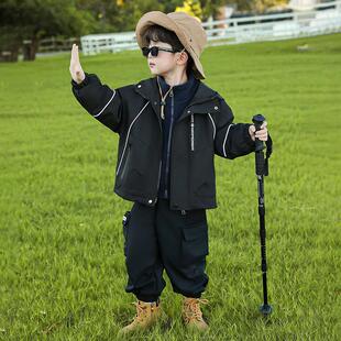 新品男童外套春秋款2025新款儿童二合一冲锋衣宝宝秋季连帽秋装上