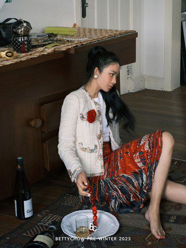 bettychow中古小香编织白外套