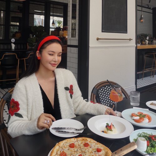 富贵花毛衣价格 富贵花毛衣图片 星期三