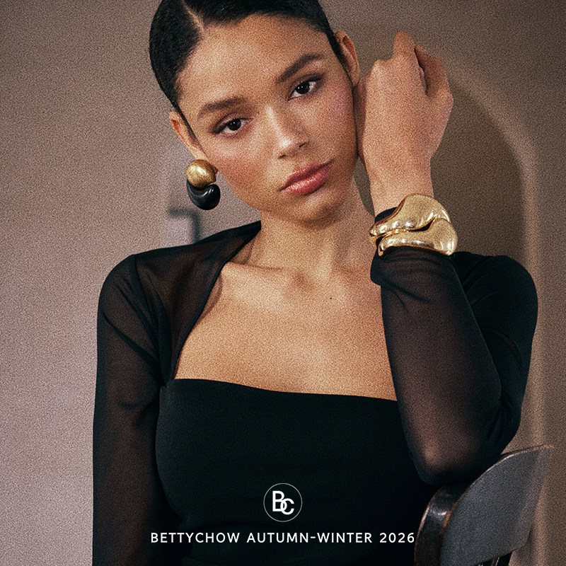 Bettychow 升级款！弹力网纱亲肤修身通勤长袖打底衫黑色棕色SS
