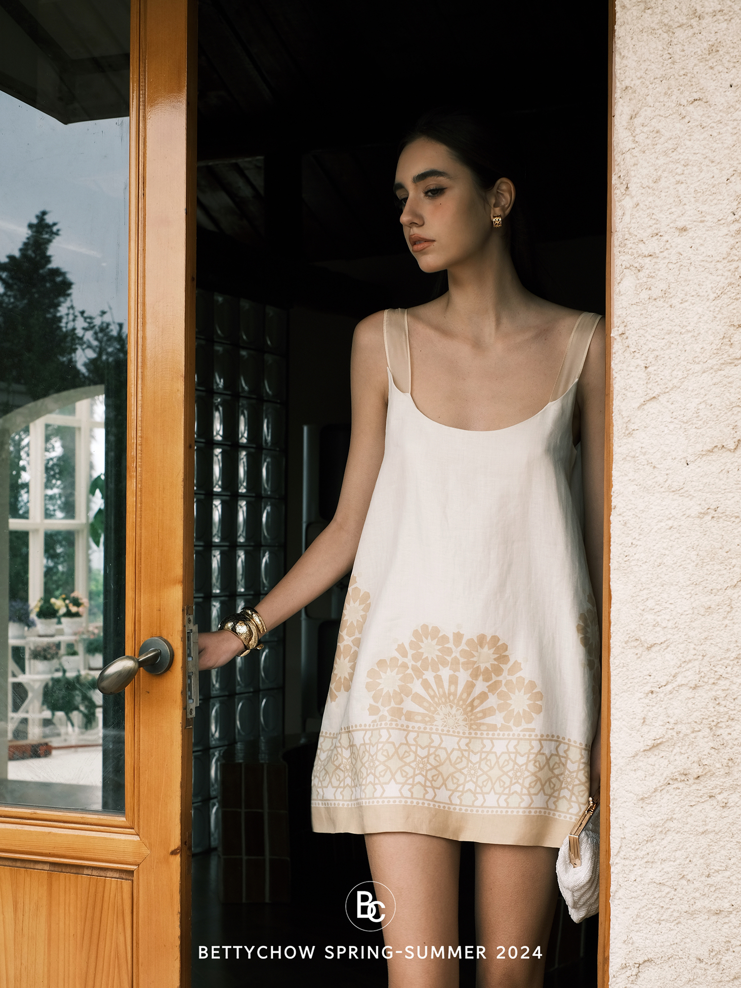 夏季亚麻印花吊带连衣裙