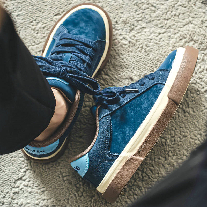 板鞋男鞋小众潮流设计感复古皮面港风蓝色时尚百搭绿色新款休闲鞋