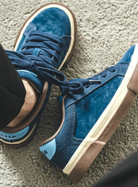 板鞋男鞋小众潮流设计感复古皮面港风蓝色时尚百搭绿色新款休闲鞋