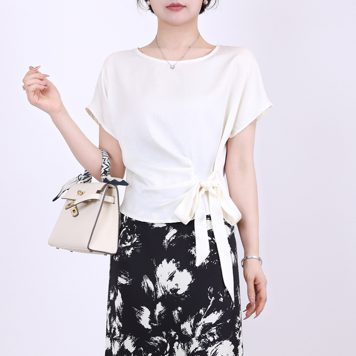 【双11】夏季缎面绑带短袖衬衫一字领飞飞袖衬衣显瘦上衣25027