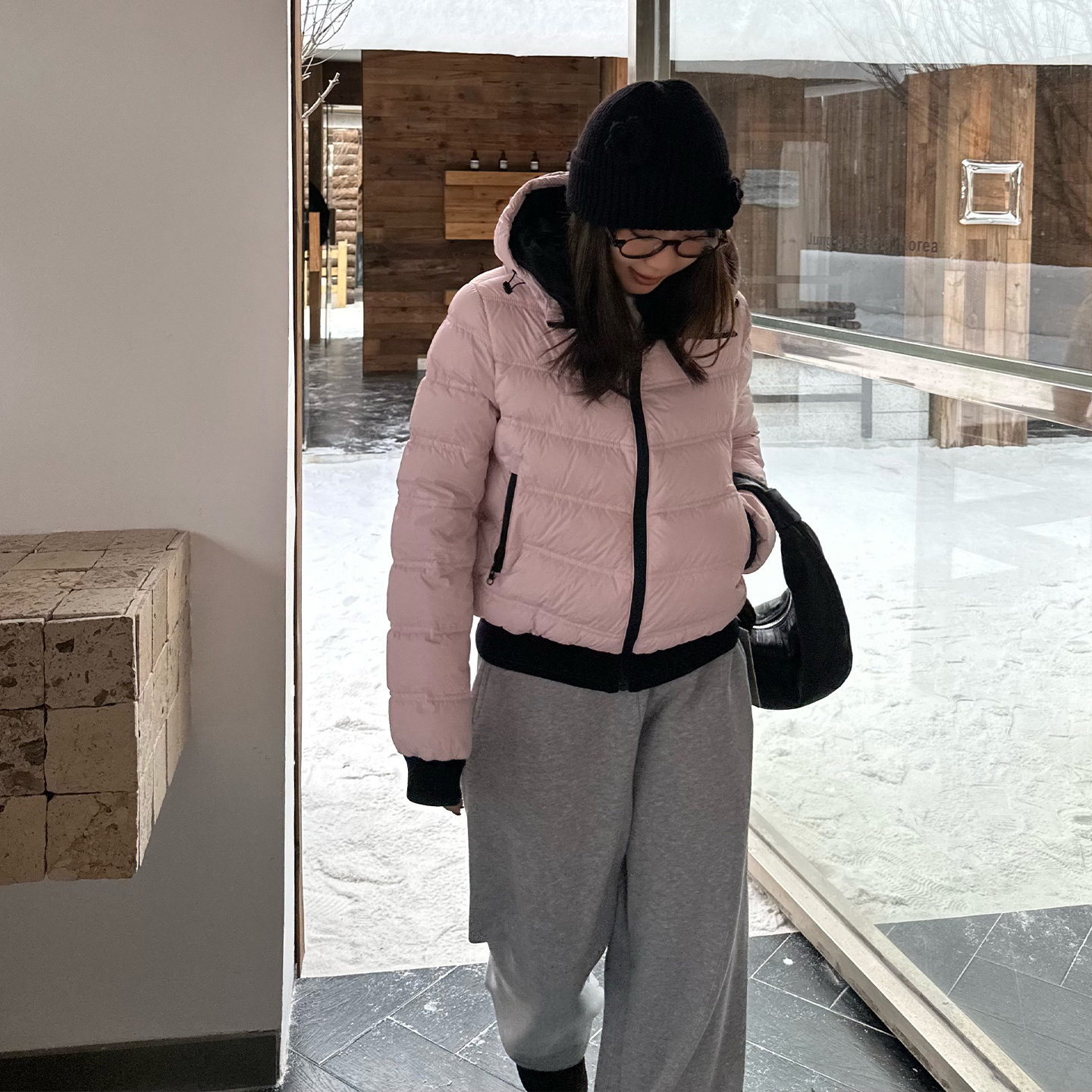 Our2【拼色羽绒】2025冬季厚款休闲百搭保暖时尚连帽羽绒服外套女