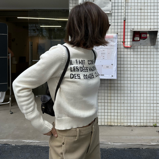 Our2【字母毛衣】新款时尚百搭修身型百搭短款针织毛衣外套上衣女