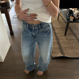 经典 百搭水洗浅蓝色直筒牛仔长裤 浅牛 时尚 女 2026春节新款 Our2