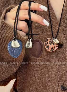 豹纹爱心吊坠长项链秋冬高级感