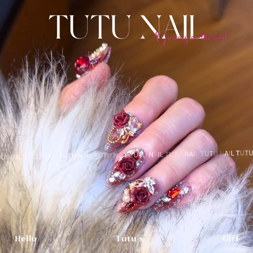 【秦彻】TUTU NAIL手工穿戴美甲重工结婚甲新娘红色雕花金色显白