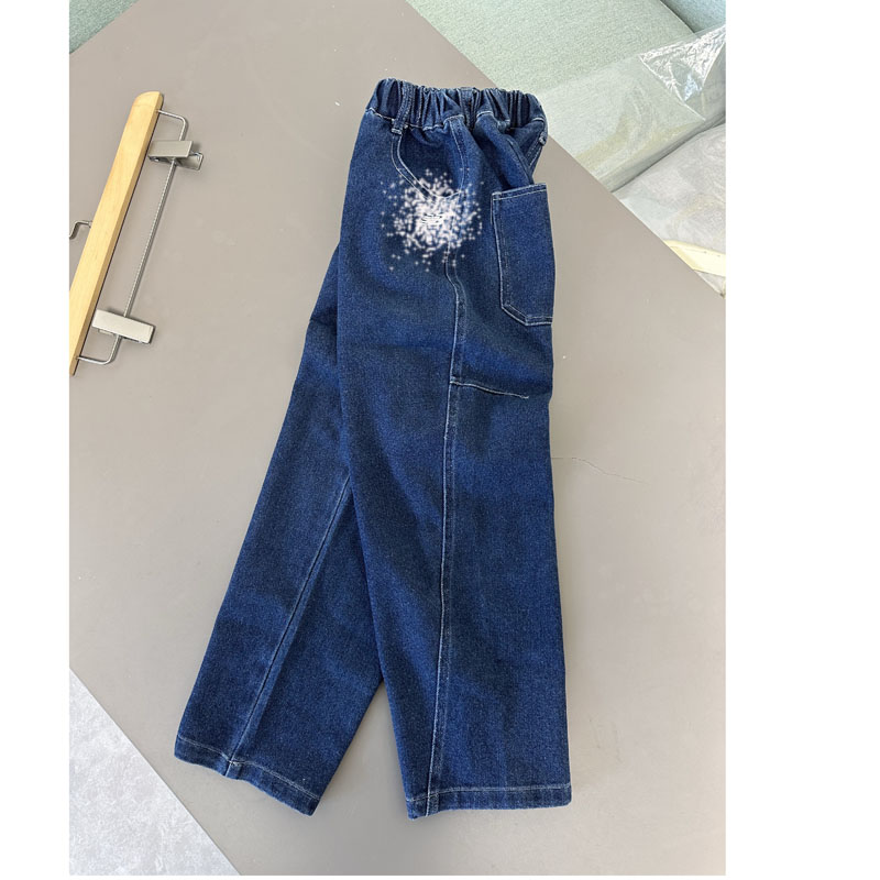 春秋款儿童男女宝高弹力水洗牛仔裤松紧腰宽松直筒运动牛仔裤