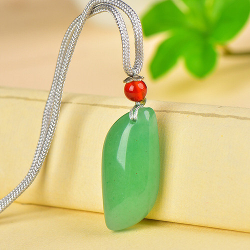 绿东陵玉柳叶吊坠玉石挂件