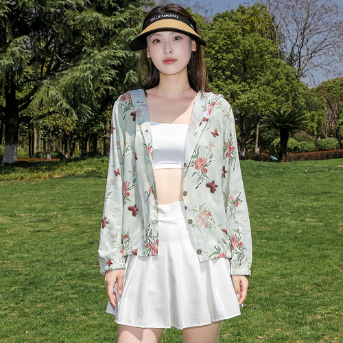 棉绸连帽防晒女衣夏季新款妈妈防紫外线薄款外套人造棉开衫上衣