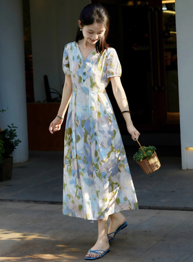 2025夏季新款韩版印花真丝短袖收腰连衣裙v领气质桑蚕丝长裙女