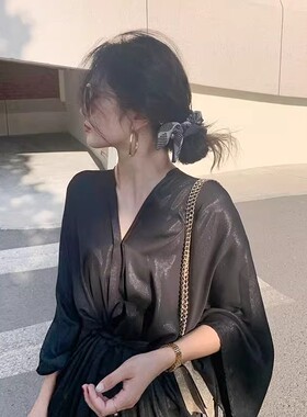 2025夏季新款法式小香风暗丝七分袖薄款精致小黑裙宽松气质连衣裙