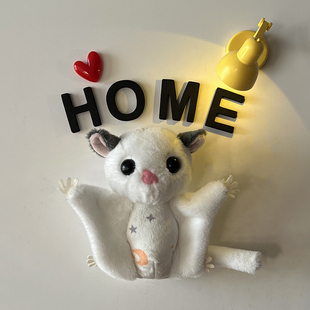 可爱卡通磁吸小飞鼠蜜袋鼯冰箱贴蜜袋鼯公仔装饰冰箱门洞洞板摆件