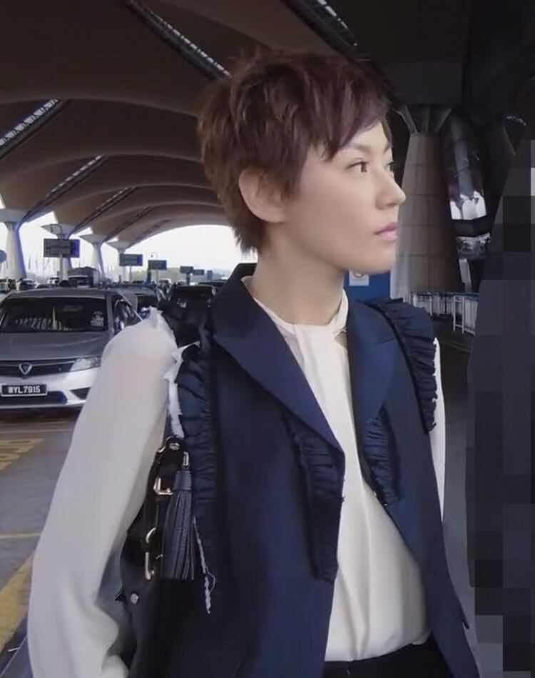 Y19欧美潮立体裁剪 荷叶边精英享瘦西装马甲背心