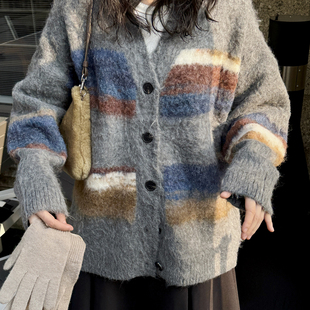 Z4420 韩系复古时髦V领撞色条纹针织开衫 瑞瑞冬季 新款