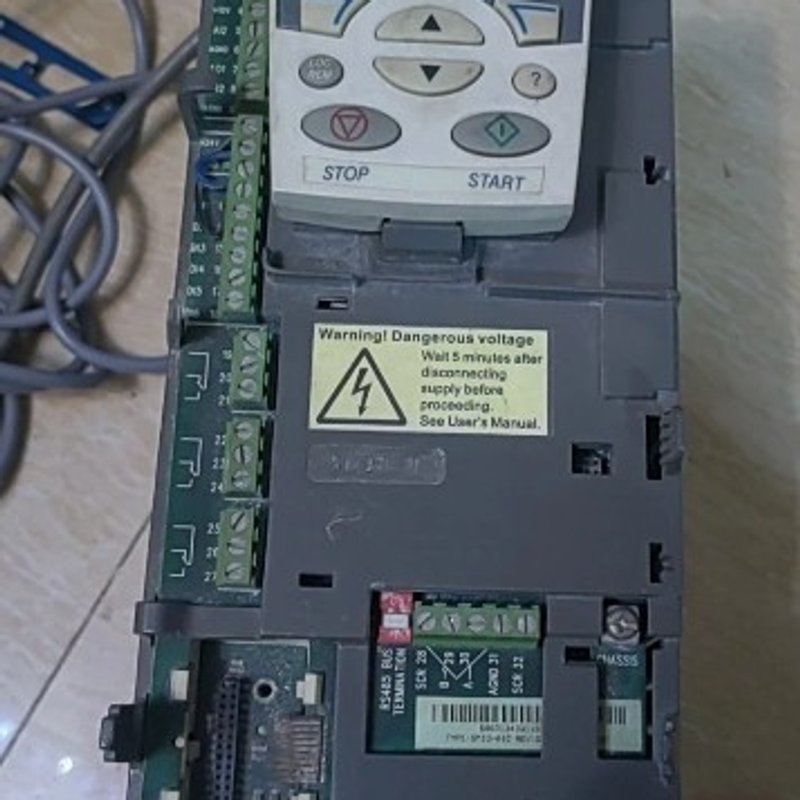 议价B变频器ACS510-01-07A2-4ACS510-01-04A1-4ACS510-01-09A8-4