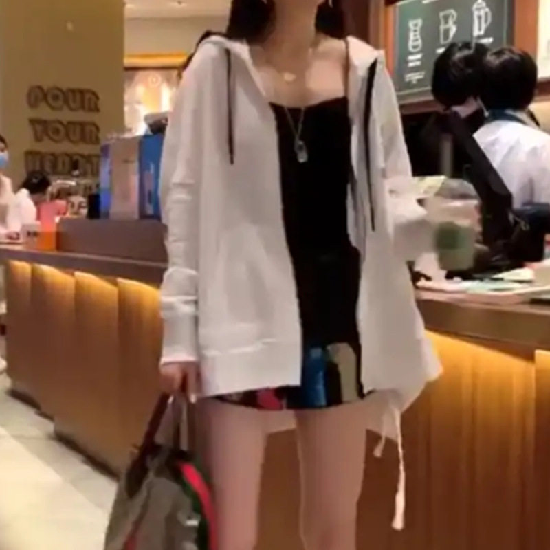 今年流行特惠强9006大爱美依缘2025春季新款连帽短外套开衫休闲