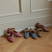 天空下 少女 平跟浅口鞋 女一字扣带中深口单鞋 保暖复古毛毛鞋