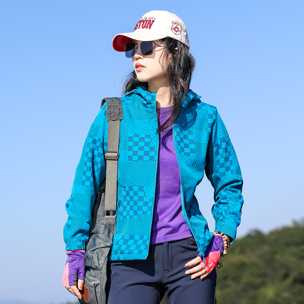 户外连帽防风保暖抓绒软壳衣