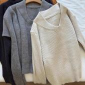 美式 简约毛衣女秋高级感显瘦内搭打底针织上衣 复古杏色v领长袖