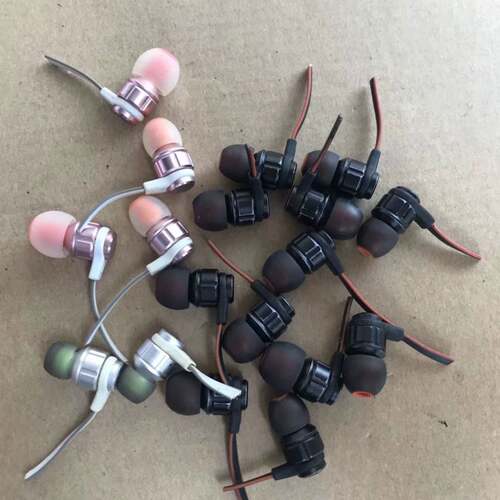 可维修JbL t180a剪线单，成色如图一共9对 60包邮非议价