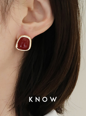 KNOW简约气质复古红绿白色方块几何耳环银针高级感硅胶耳夹无耳洞