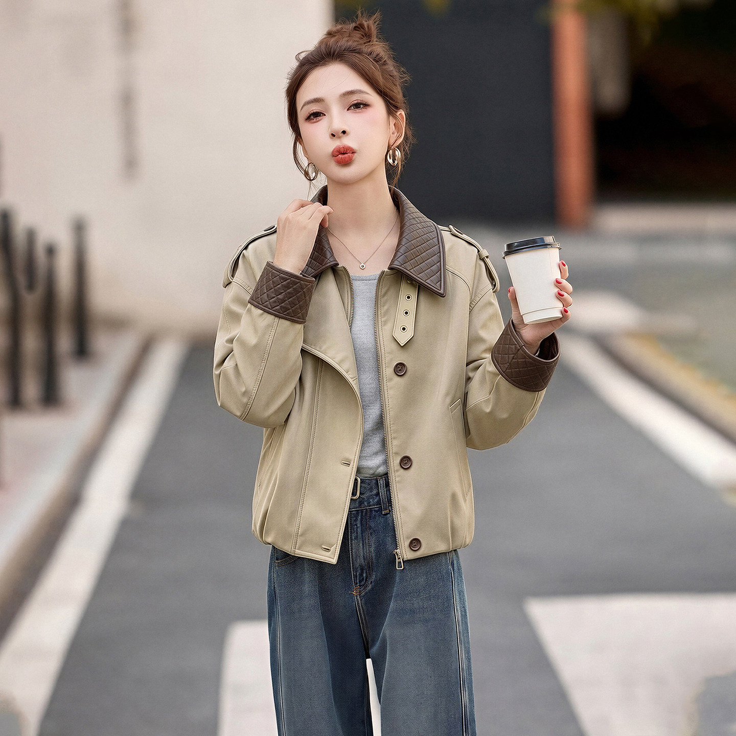 PU皮拼接短款风衣外套女