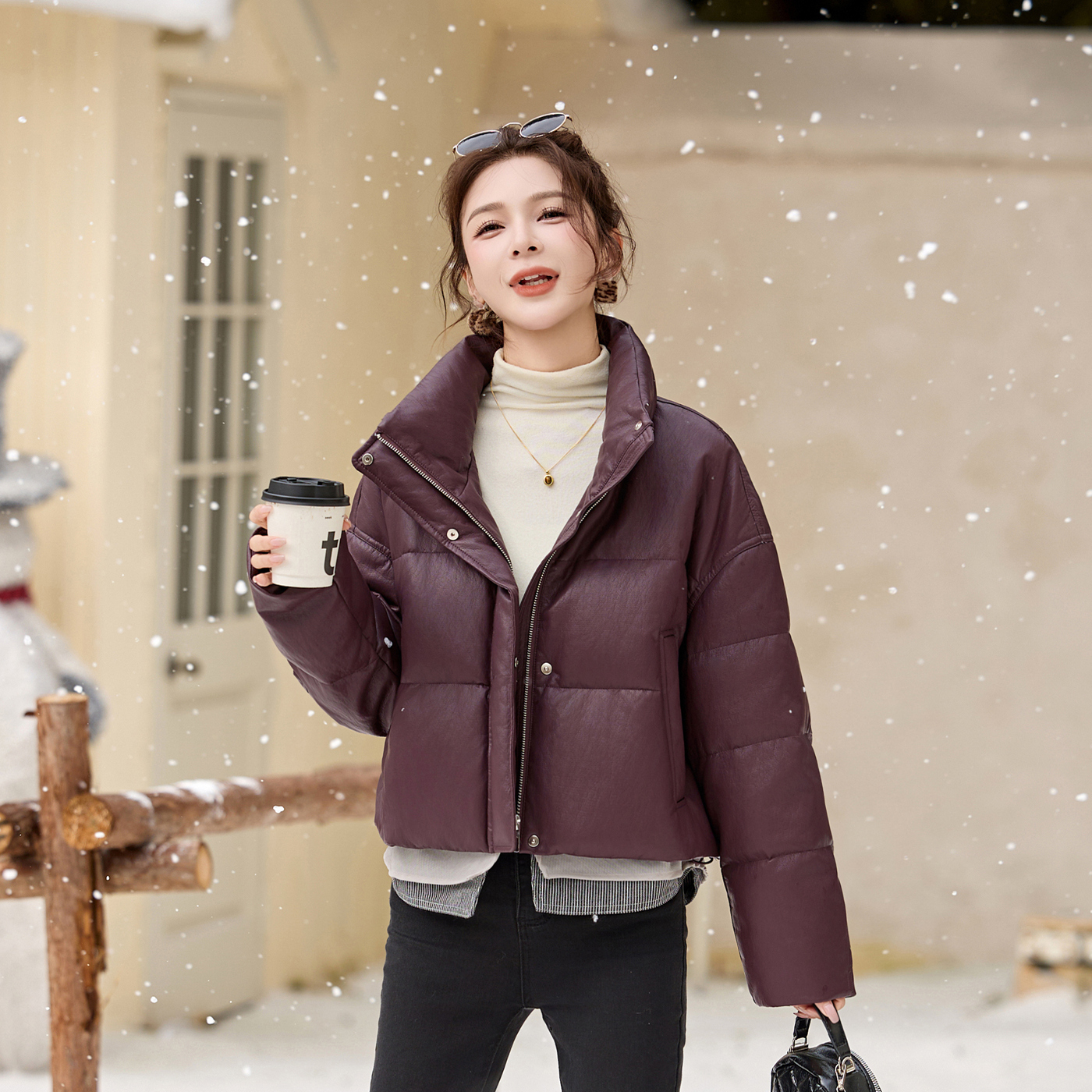 美拉德风短款拼接羽绒服女立领2025冬季新款宽松保暖白鸭绒外套潮