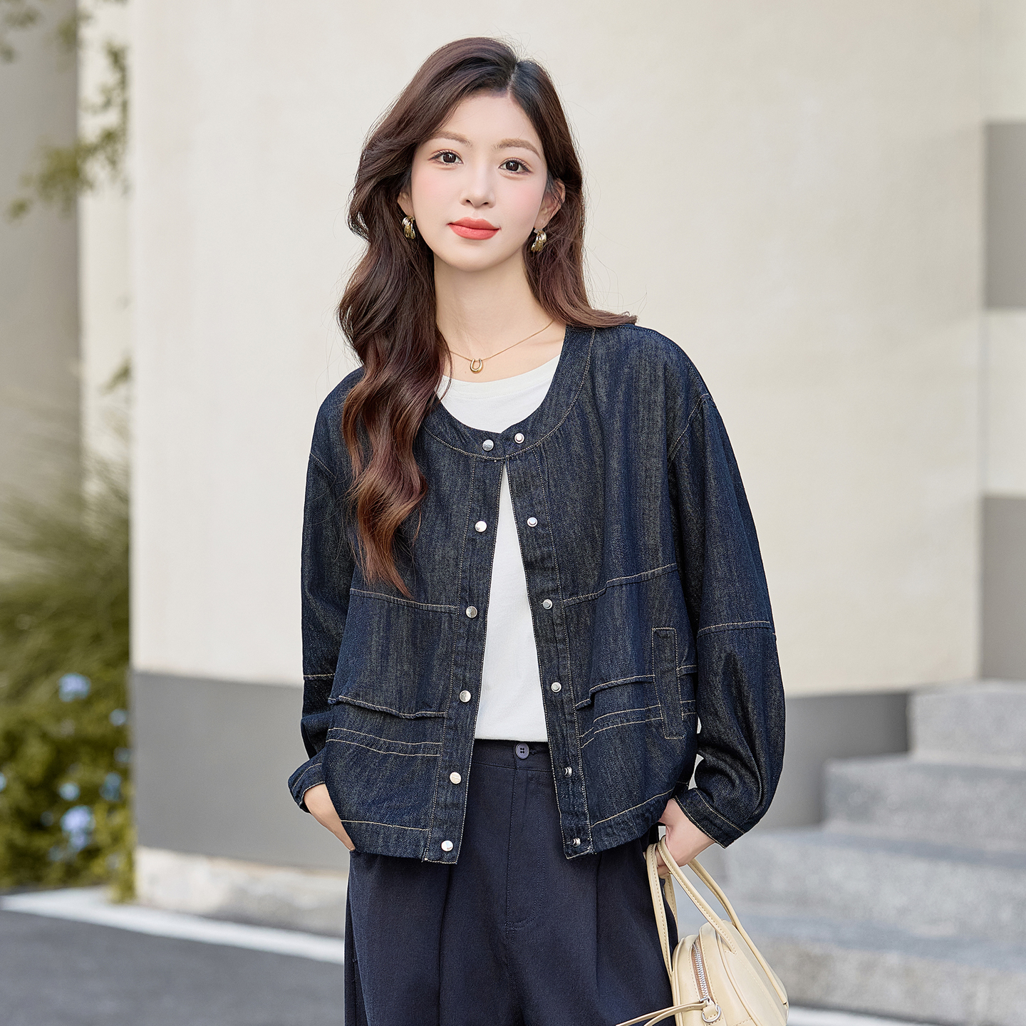 气质显瘦减龄百搭圆领夹克上衣