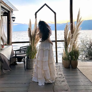 泰兰德棉麻蛋糕裙V领收腰显瘦露背吊带南法挂脖连衣裙绝美大摆裙