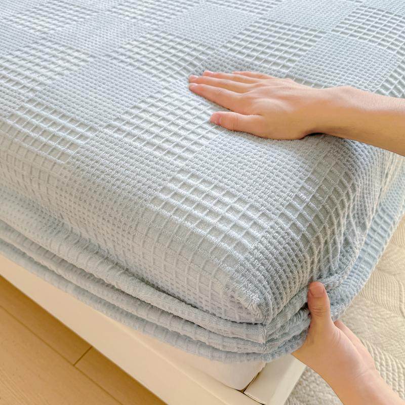 冬季A类雕花牛奶绒隔脏1.8米榻榻米珊瑚绒加厚床罩纯色床笠单件