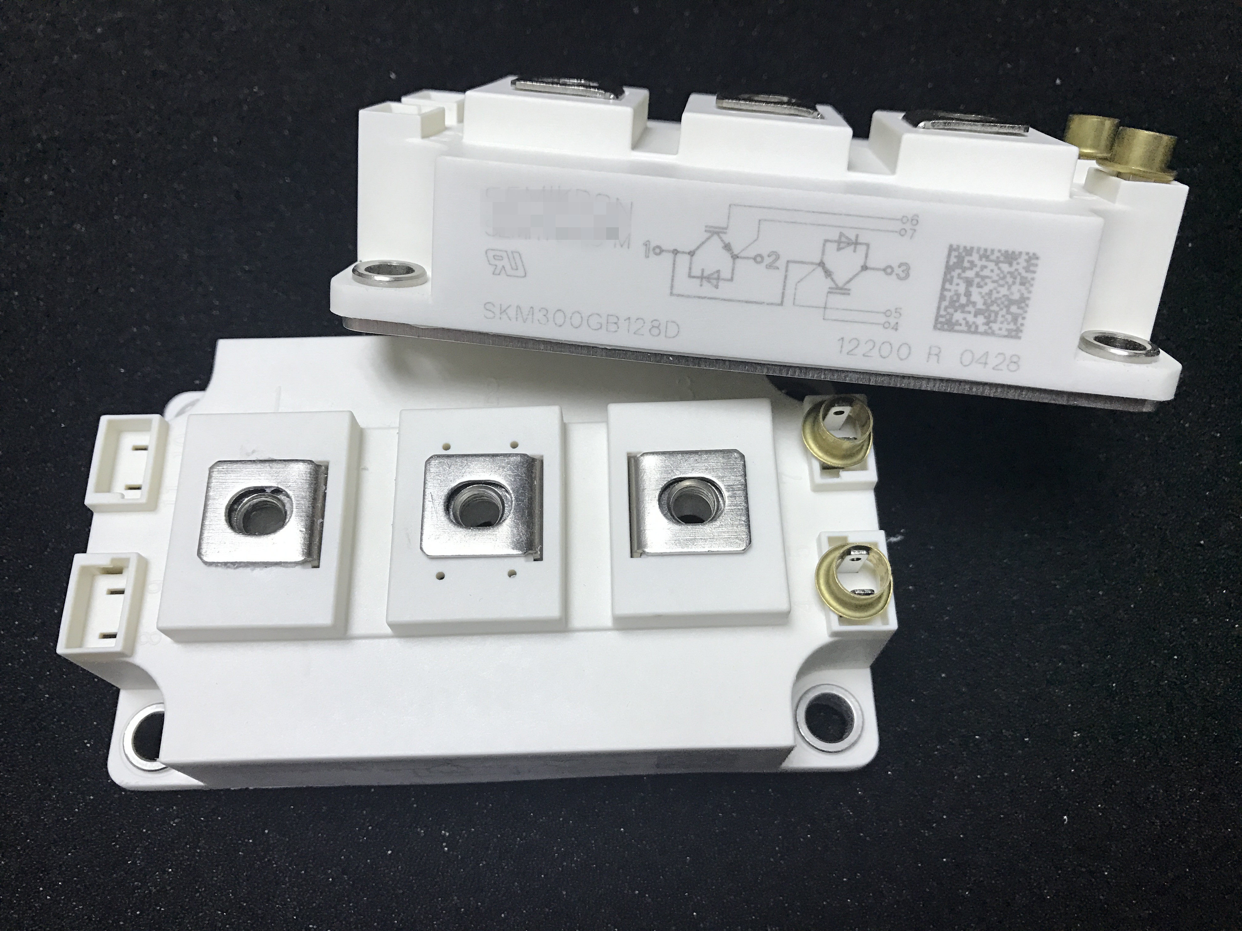 全新SKM300GB124DE SKM300GB128D SKM300GB123D SKM300GB128DE