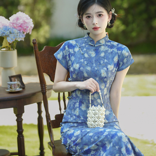 波尔菲新中式改良蓝色短袖旗袍女2026夏季新款优雅日常穿高端大气