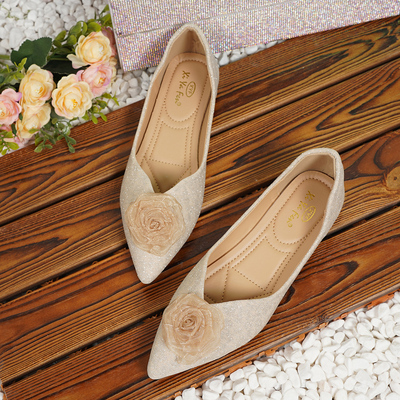 尖头单鞋女浅口百搭平底鞋伴娘