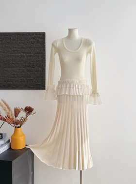 jill大姐姐 reverie冬日内搭组 荷叶边花瓣袖羊毛上衣/长款半身裙