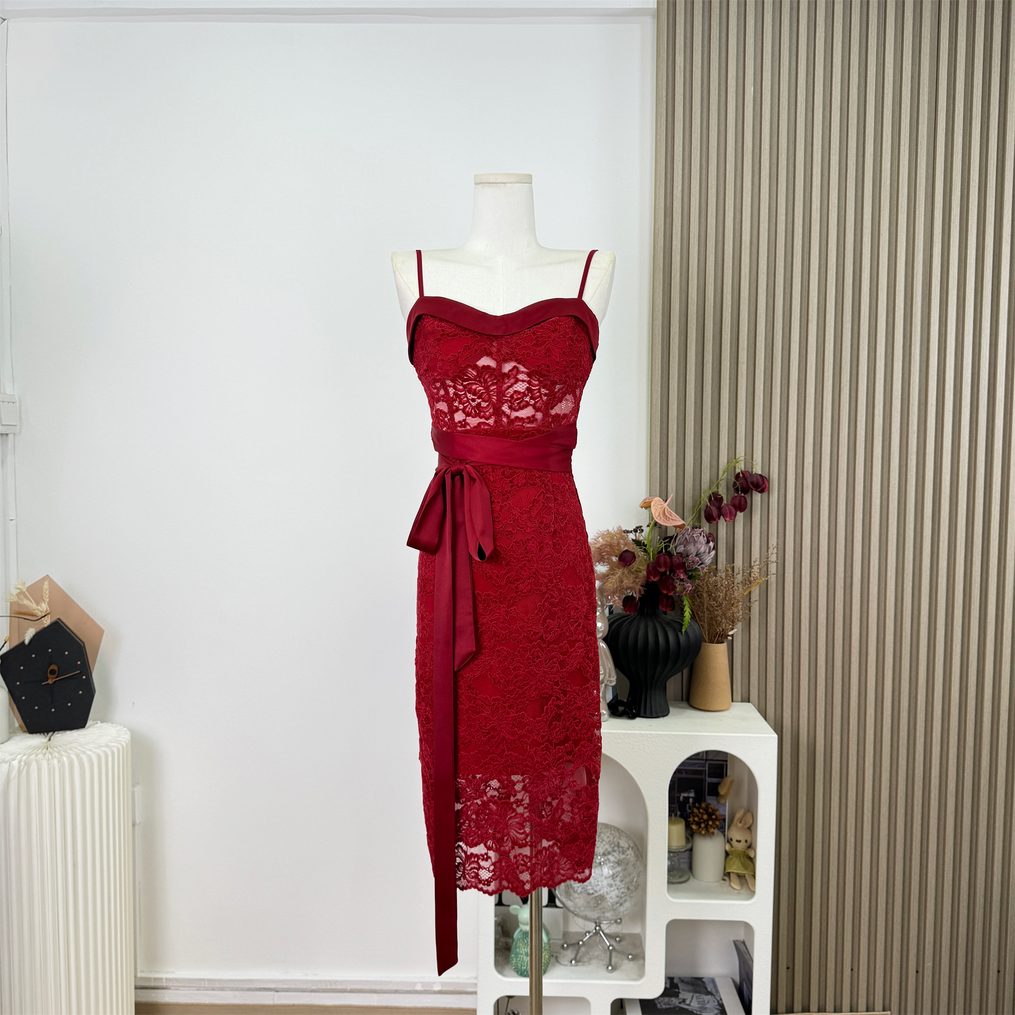 杜总家  红玫瑰*女人味红色雪尼尔蕾丝性感纯欲气质吊带连衣长裙