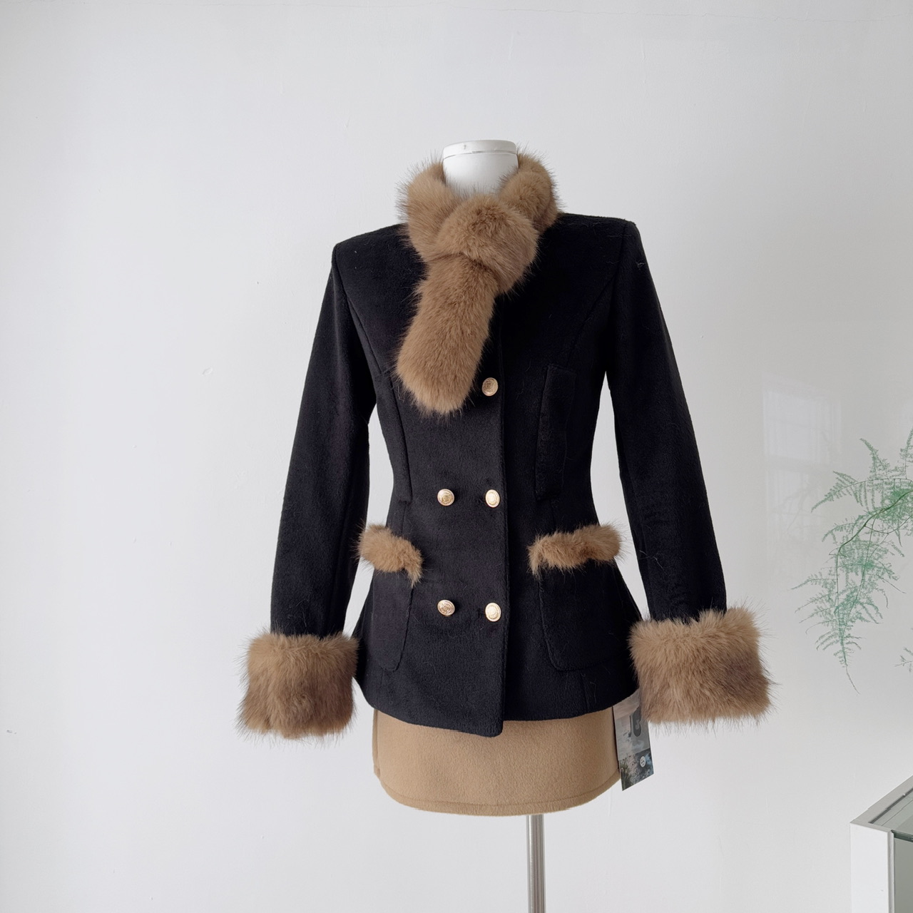 杜总家 世家财阀女*原创小香风收腰英伦风西装带毛领千金感外套冬