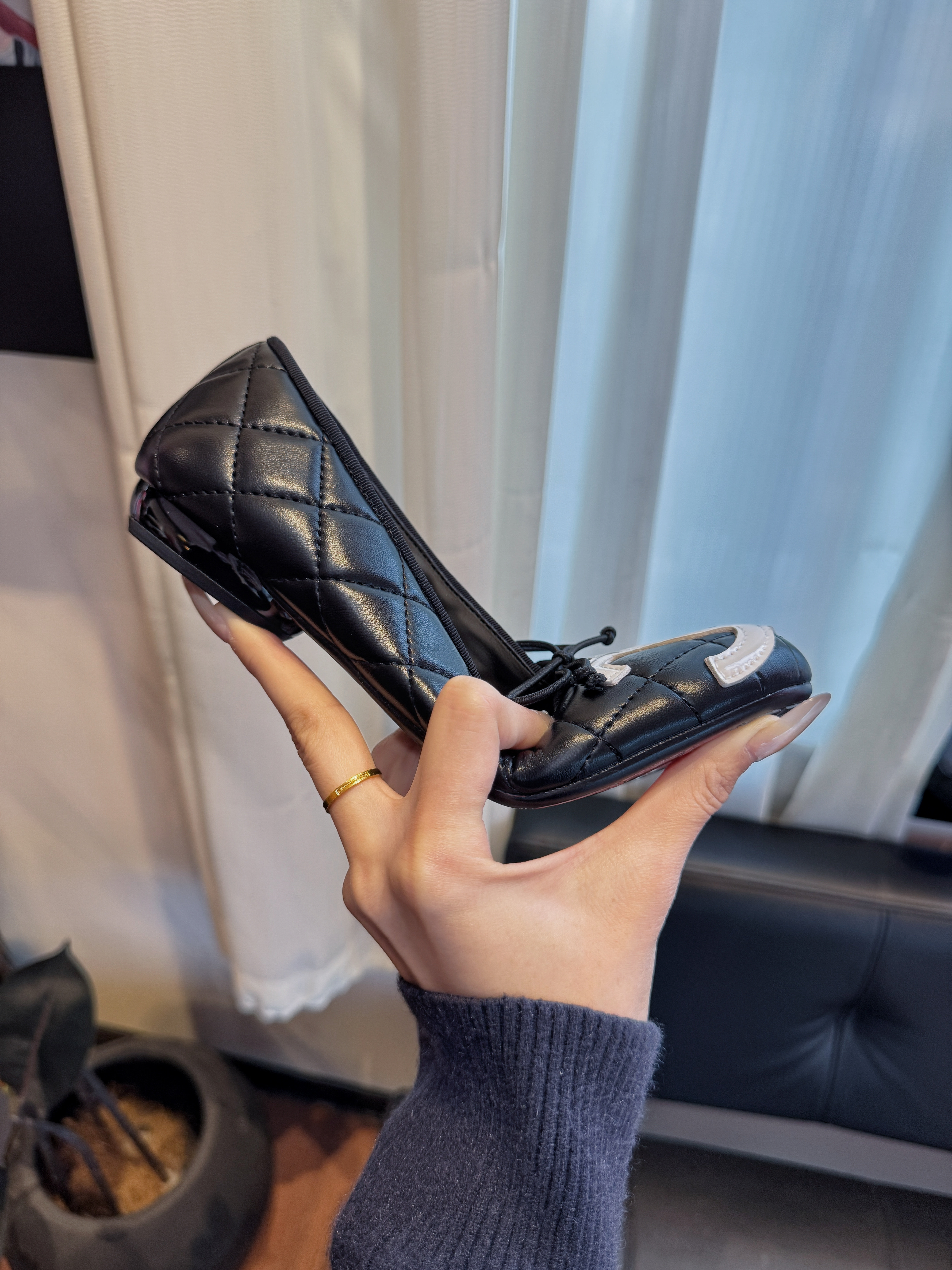 黑色菱格2026新款中古风平底单鞋百搭软底羊皮鞋四季款康鹏芭蕾鞋