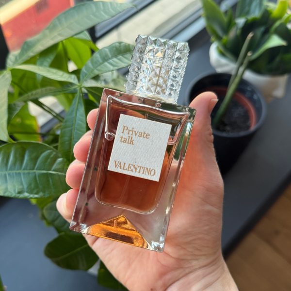 华伦天奴梦之解析心跳对白无界梦境夜色铆钉红裙之叛小样香水试管