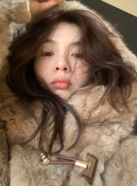 Hers十三行冬上新韩系简约复古日常连帽保暖皮毛一体外套女92697