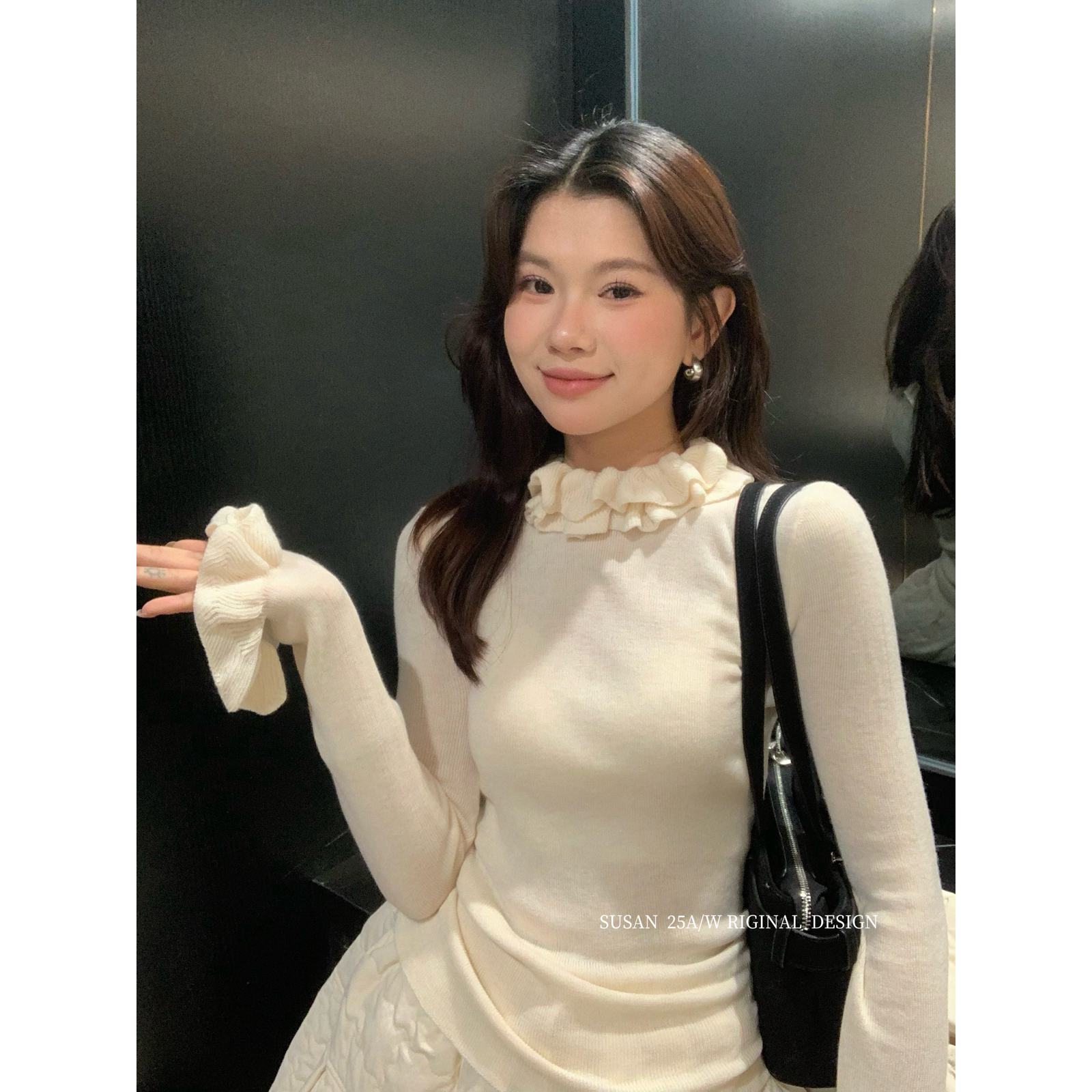 SUSAN十三行秋冬新款气质显瘦叠穿百搭荷叶领打底长袖上衣女972S