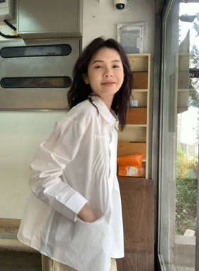 Hers-十三行秋上新设计感简约通勤日常压褶设计感宽松衬衫女92179