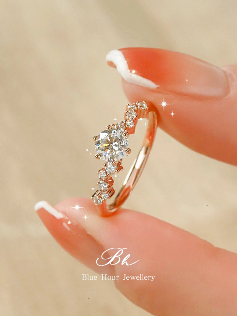 시크릿 블루 독립 디자인 스타 드림 MOISSANITE 다이아몬드 반지 여성 라이트 럭셔리 고품질 18K 로즈 골드 제안 반지