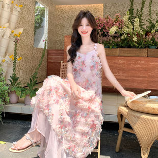 粉色浪漫立体花朵吊带连衣裙女2025夏季 甜美度假风长裙潮 新款 法式