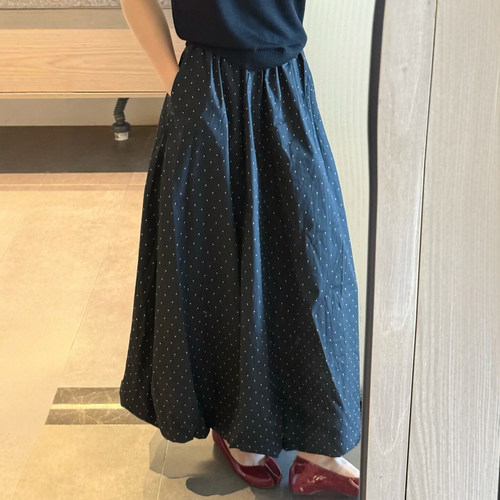 自带氛围感的波点花苞裙~